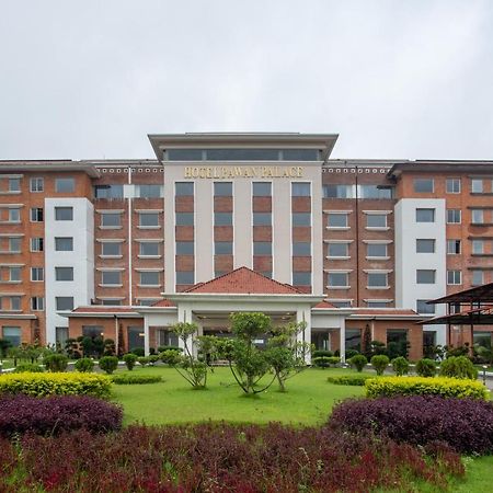Pawan Palace, Lumbini المظهر الخارجي الصورة